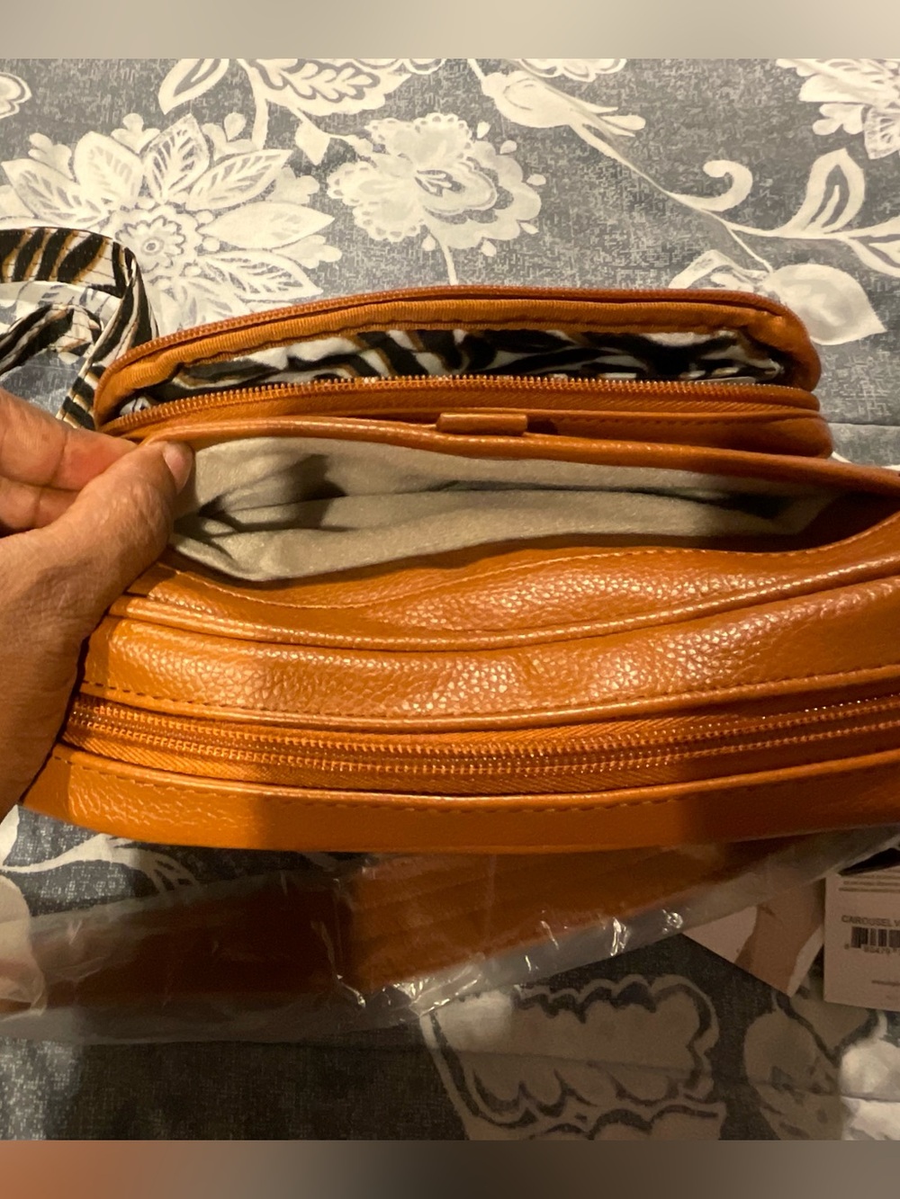 Lug Carousel VL Crossbody Bag, Copper Brown - Picture 4 of 8